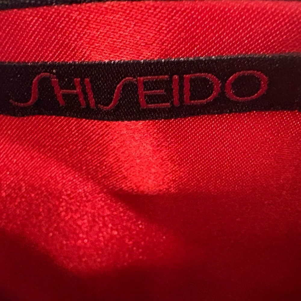 Shiseido Black Clutch - Picture 4 of 11